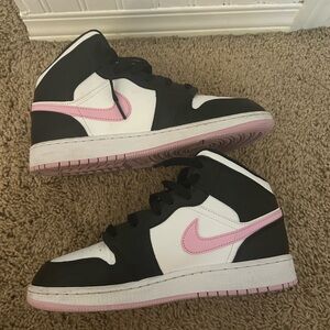 Nike Hightop dunks pink, white, and black